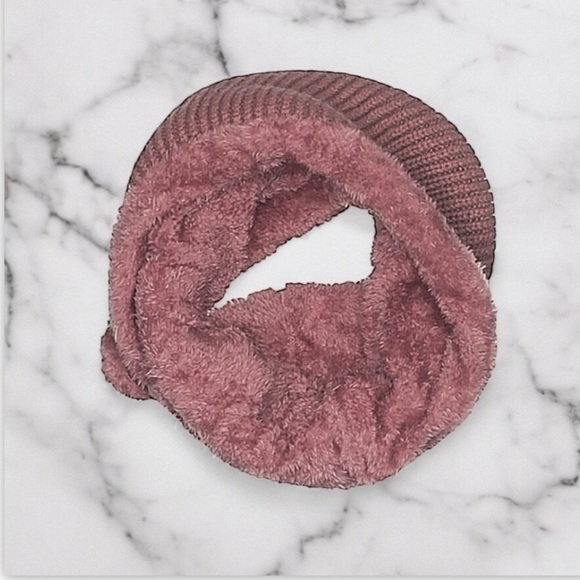 Pink Neck Warmer - Picture 1 of 6